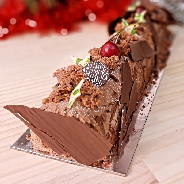 Black Forest Yule Log 2024